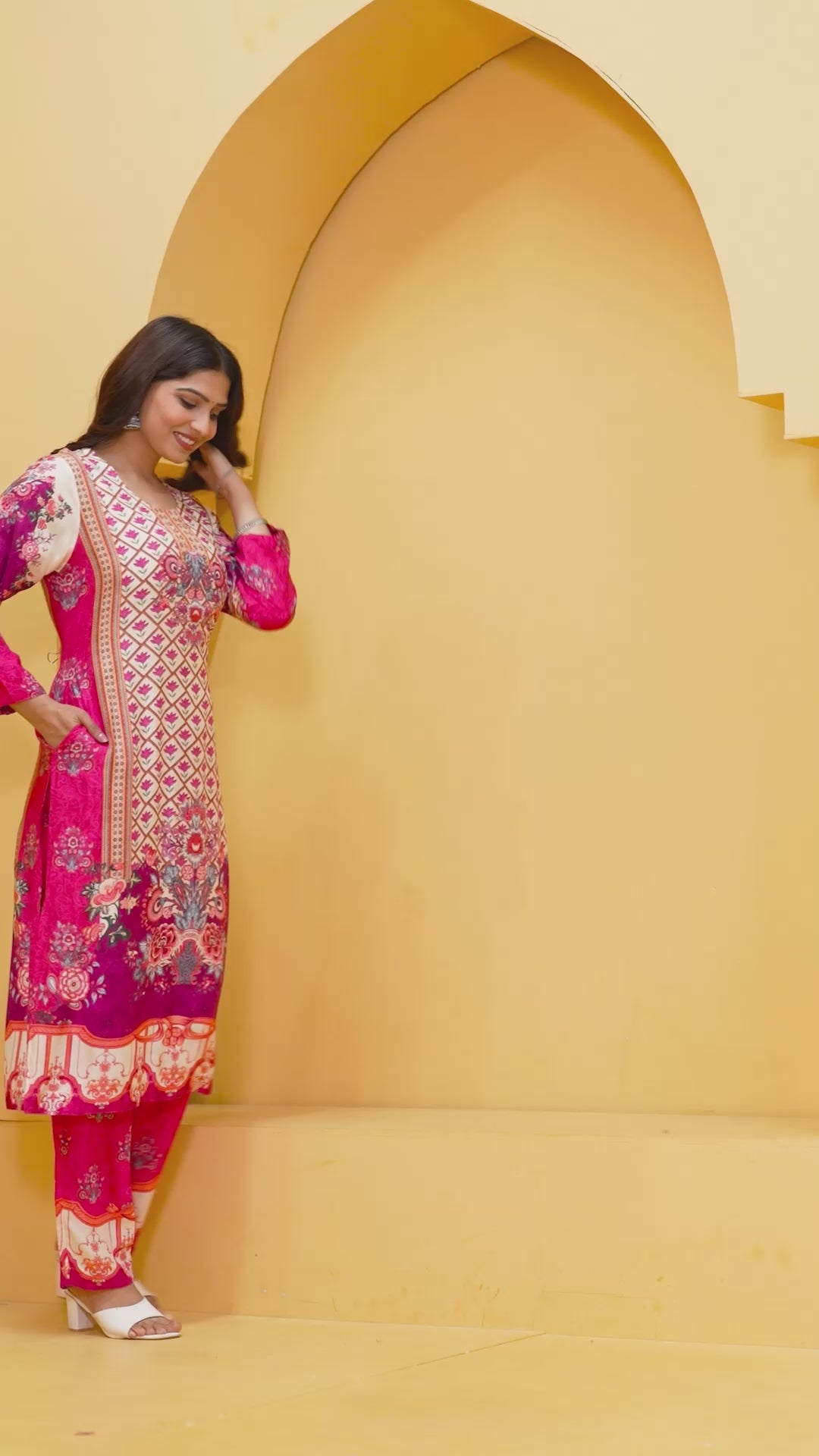 Sanjh Collection Pure Muslin Printed Kurta Set – Timeless Evening Elegance